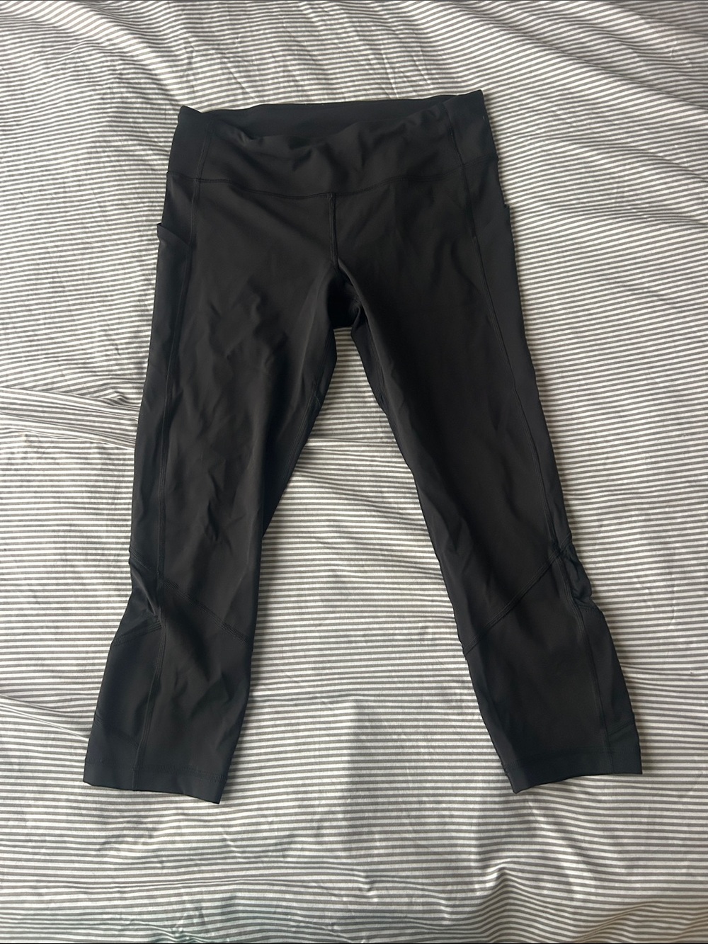 lululemon athletica Black Capri Leggings